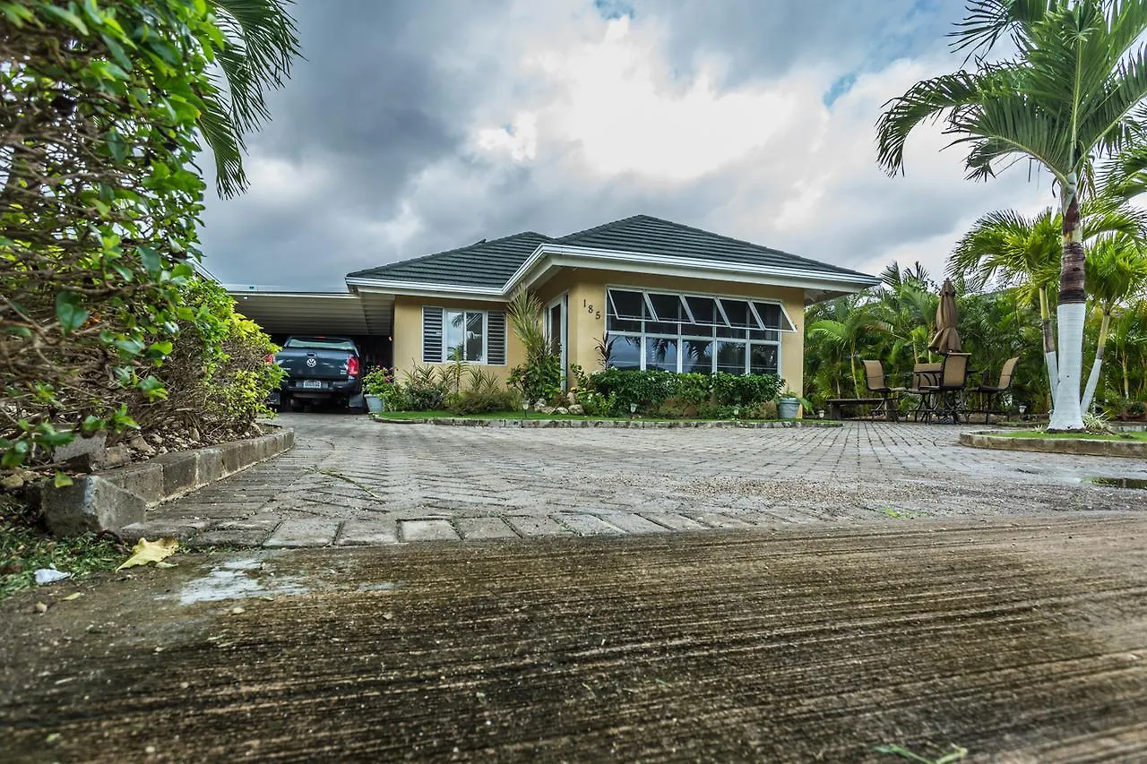 Villa Ocho Rios Under The Palms II